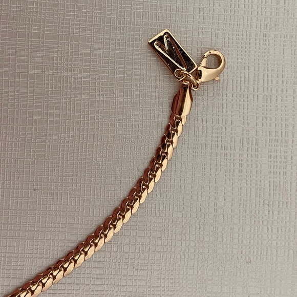 Gold Choker - Picture 6 of 6